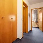 Haus Baden * הגנאו