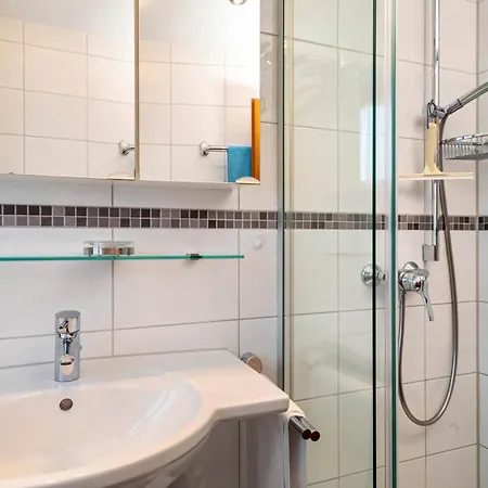 Semesterbostad Haus Baden *